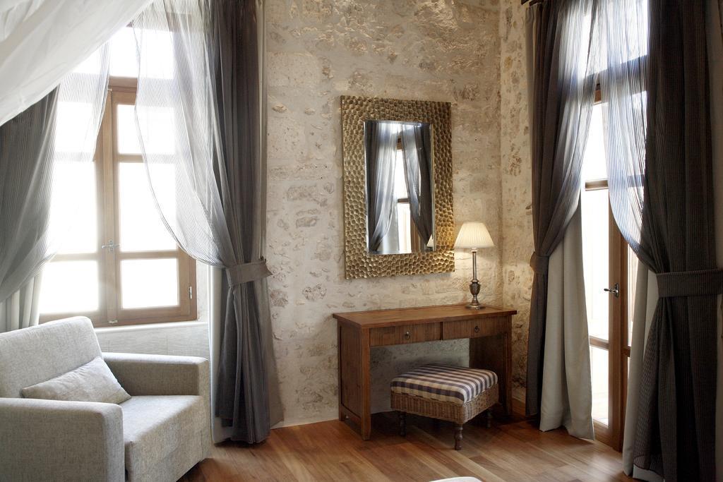 Leo Hotel Rethymno  Bagian luar foto
